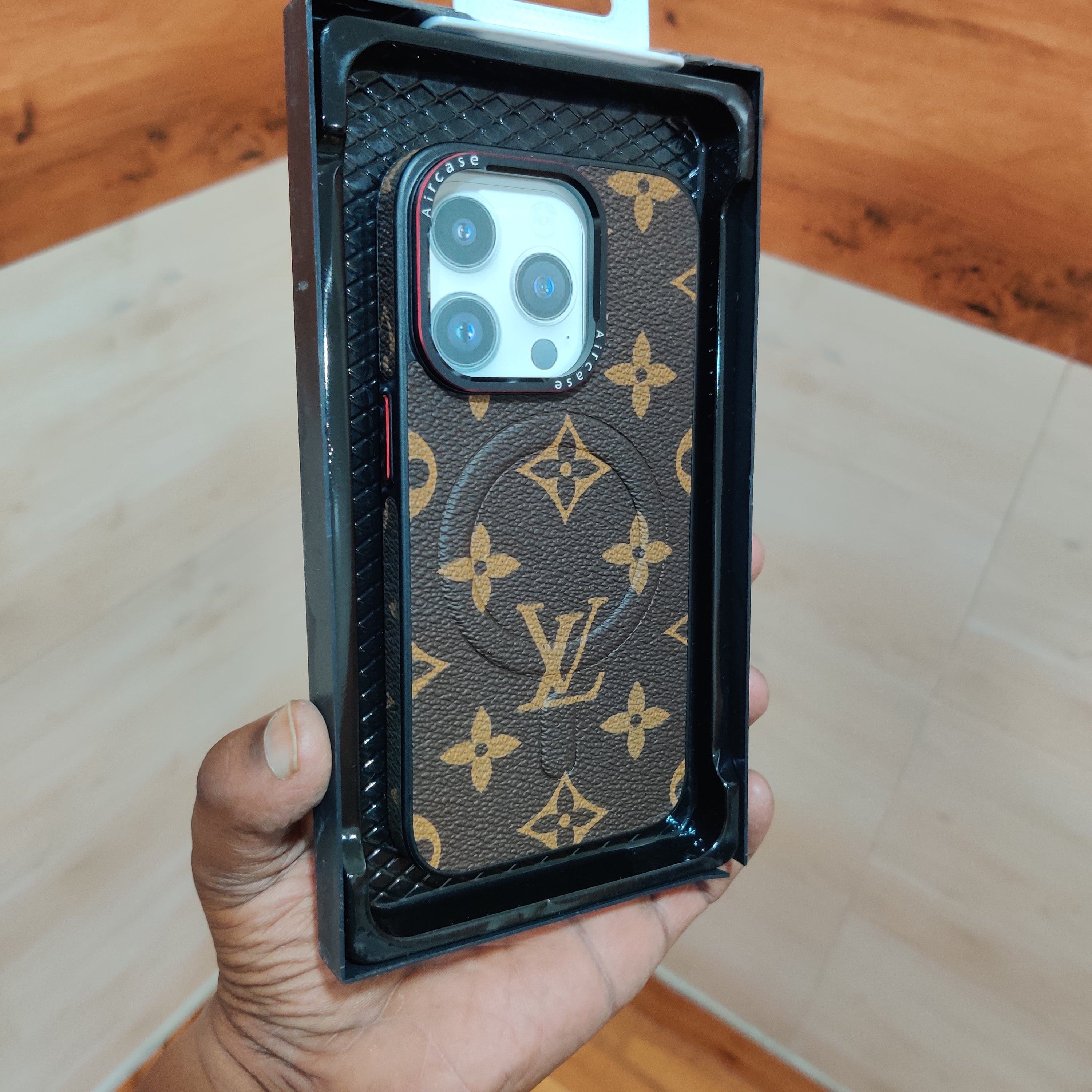 iPhone 14 Louis Vuitton LV Leather PC Case with MagSafe - Brown